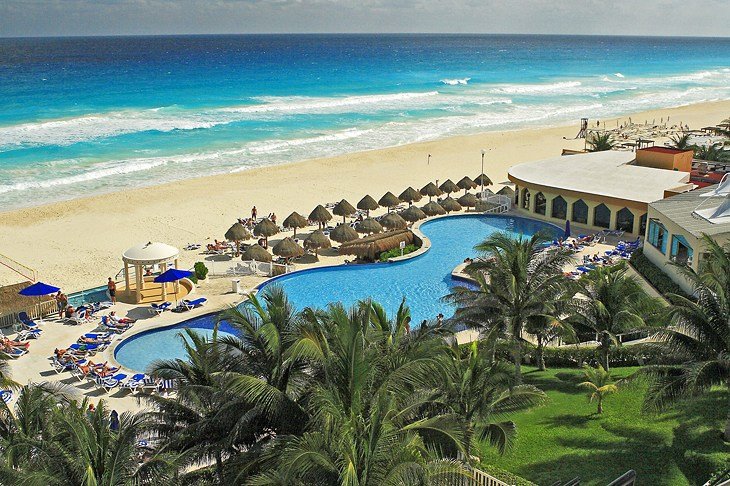 Best Cancun resorts for couples