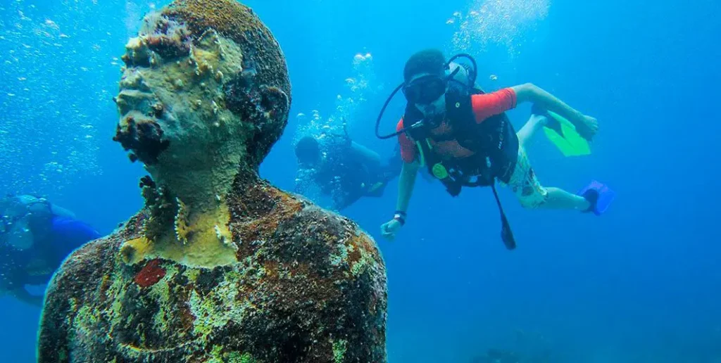 Underwater Museum And Reef Dive