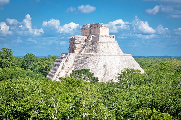 mexico-best-mayan-ruins-uxmal